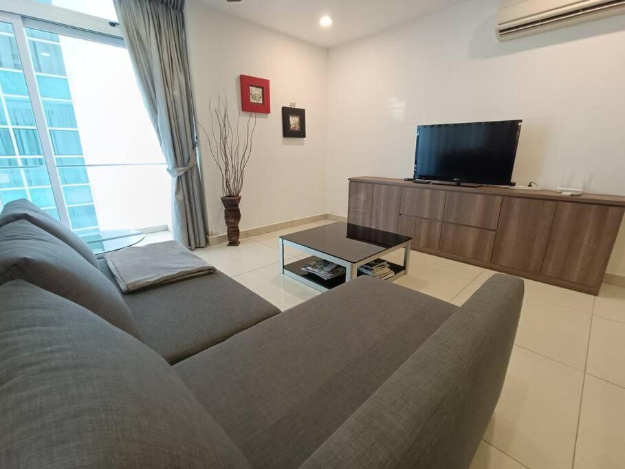 Ksl Mall Bathtub 1-4pax Netflix Jb Apartment Johor Bahru